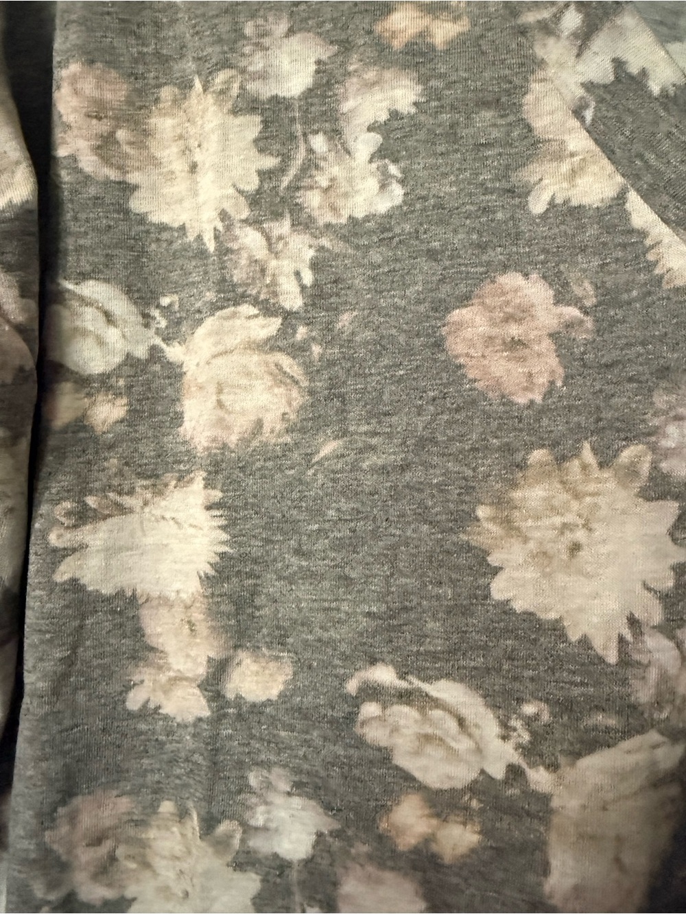 Chaser NWT Cotton Blend Vintage Floral V-Neck Tie Front Top- XS - Picture 4 of 8